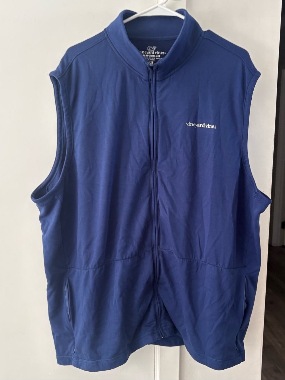 Vineyard Vines Performance Zip-Up Vest in Navy XXL